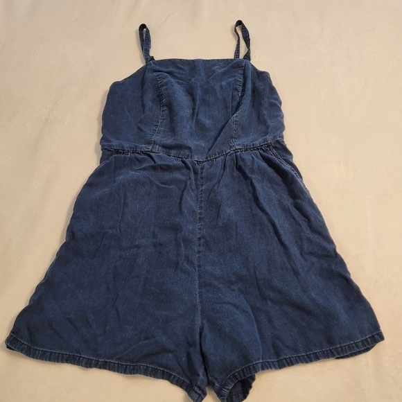 Old Navy Lyocell Denim Jumper Romper 1 Piece Outfit Women's Size Medium - Picture 12 of 13